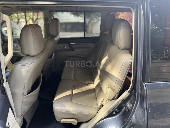 Mitsubishi Pajero 2008, 245,000 km - 3.0 l - Bakı