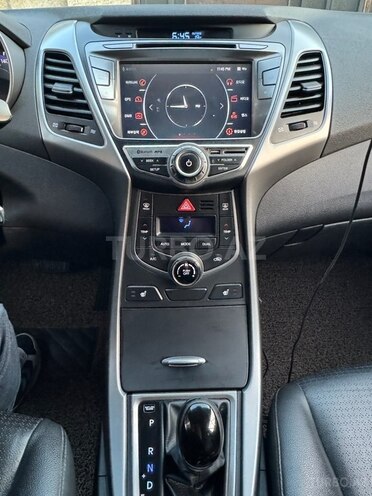 Hyundai Avante 2014, 242,000 km - 1.6 л - Bakı