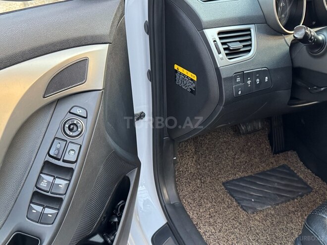 Hyundai Avante 2014, 242,000 km - 1.6 л - Bakı