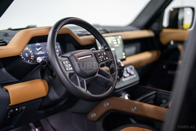 Land Rover Defender 2021, 33,000 km - 3.0 l - Bakı