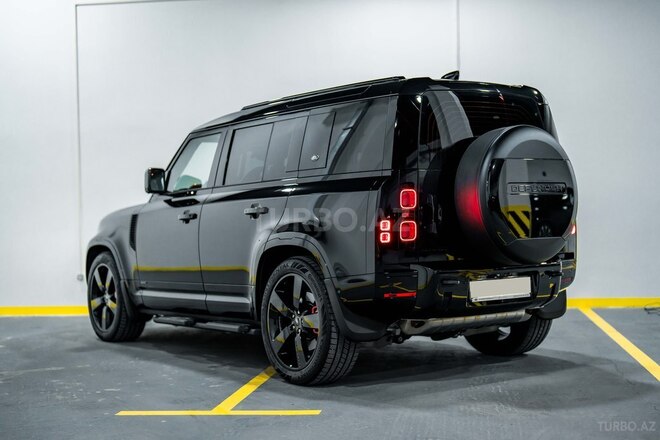 Land Rover Defender 2021, 33,000 km - 3.0 l - Bakı