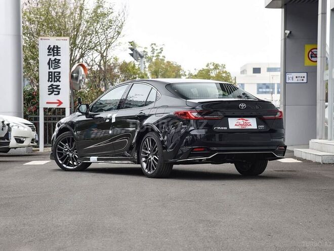 Toyota Camry-5