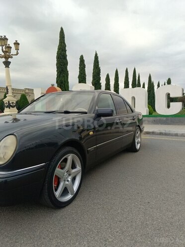 Mercedes E 240 1998, 235,000 km - 2.4 l - Gəncə