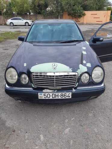 Mercedes E 240 1999, 250,000 km - 2.4 l - Sumqayıt