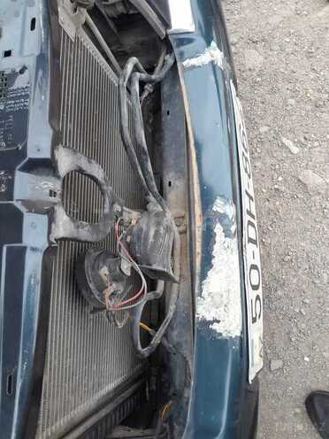 Mercedes E 240 1999, 250,000 km - 2.4 l - Sumqayıt