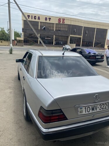 Mercedes E 200 1993, 450,000 km - 2.0 l - Lənkəran