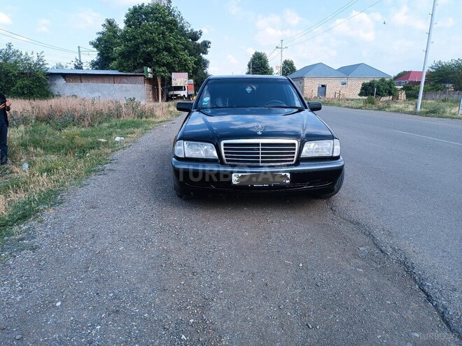 Mercedes C 200 1999, 233,000 km - 2.0 l - Tovuz