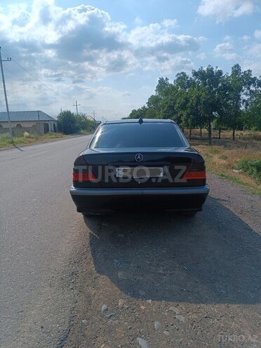 Mercedes C 200 1999, 233,000 km - 2.0 l - Tovuz