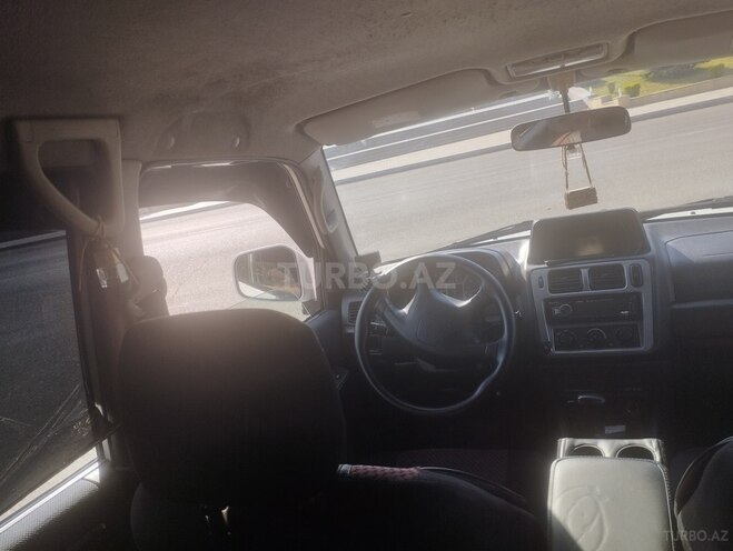 Mitsubishi Pajero io 2000, 231,230 km - 2.0 л - Göygöl