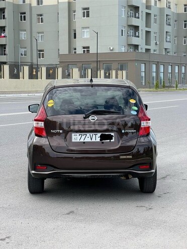 Nissan Note-5