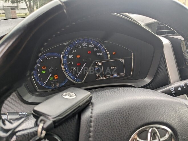 Toyota Corolla Fielder 2019, 140,260 km - 1.5 л - Bakı