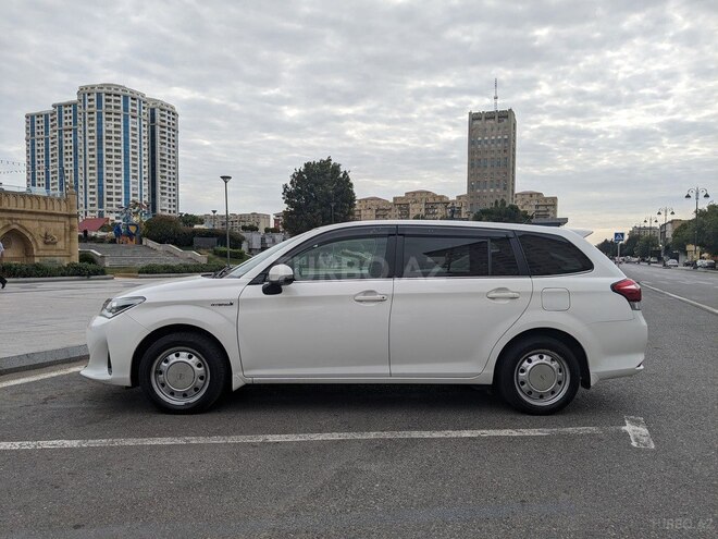 Toyota Corolla Fielder 2019, 140,260 km - 1.5 л - Bakı