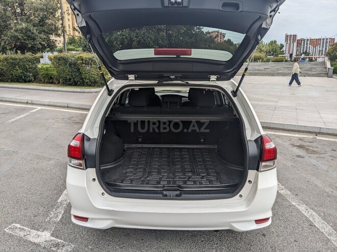 Toyota Corolla Fielder 2019, 140,260 km - 1.5 л - Bakı