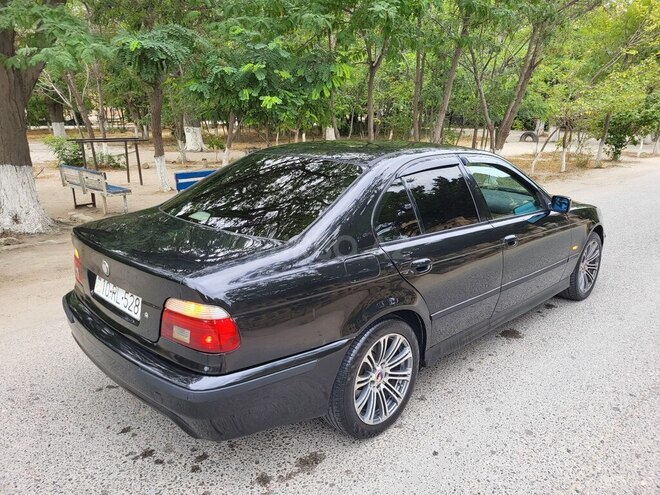 BMW 528 1997, 325,632 km - 2.8 l - Sumqayıt
