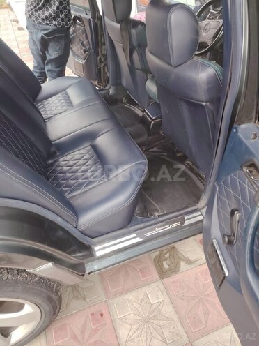 Mercedes E 220 1990, 492,829 km - 2.2 l - Füzuli
