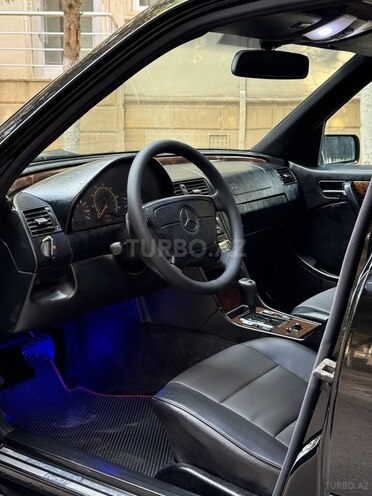 Mercedes C 230 1998, 312,000 km - 2.3 л - Saatlı