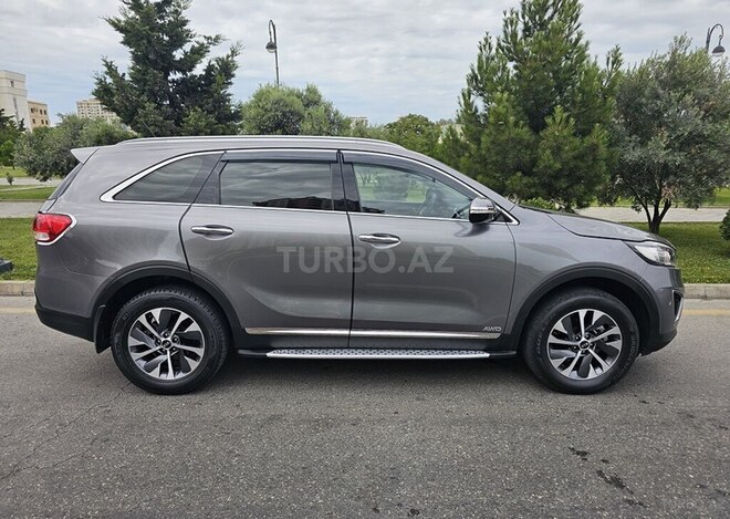 Kia Sorento-4