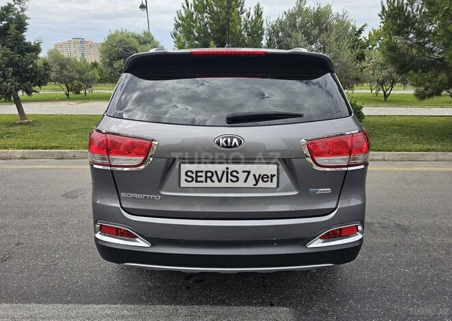 Kia Sorento-2