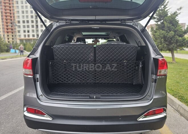 Kia Sorento-14