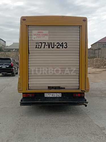 Ford Transit-13