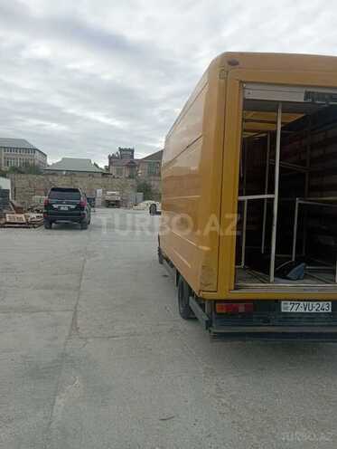 Ford Transit-9