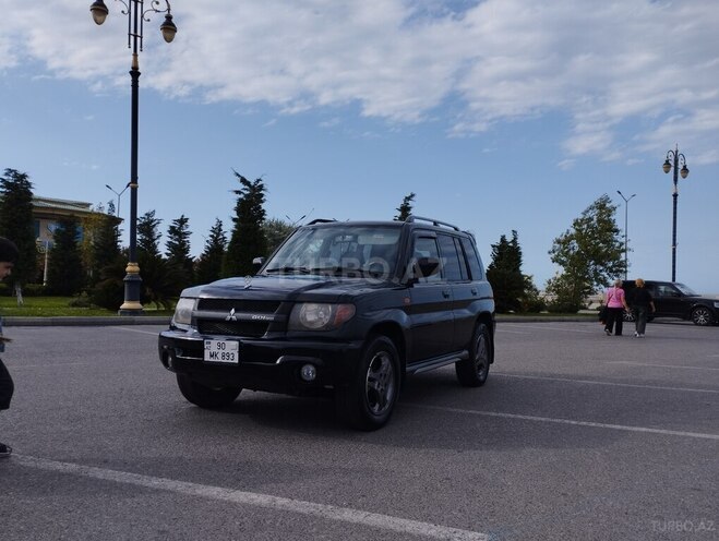 Mitsubishi Pajero io 2000, 200,000 km - 2.0 л - Sumqayıt