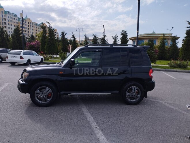 Mitsubishi Pajero io 2000, 200,000 km - 2.0 л - Sumqayıt