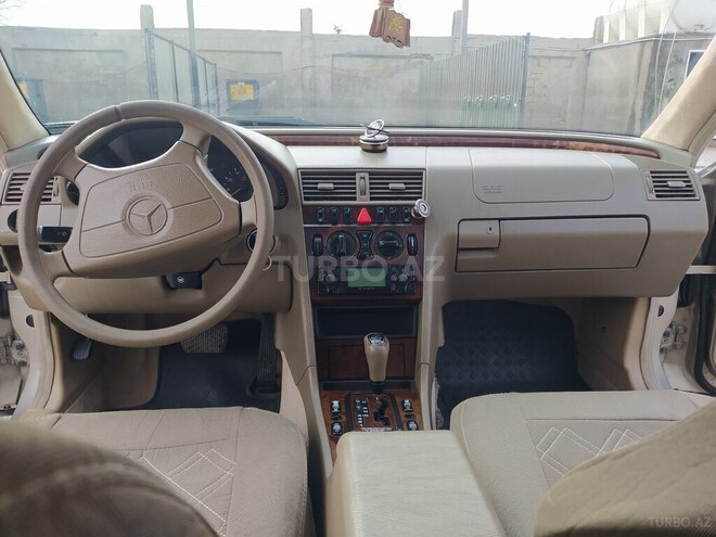 Mercedes C 230 1999, 292,000 km - 2.3 л - Bakı