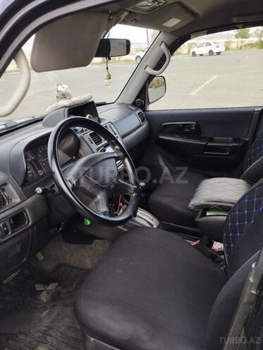 Mitsubishi Pajero io 2000, 200,000 km - 2.0 л - Sumqayıt