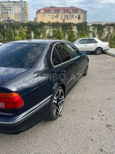 BMW 528 1997, 472,000 km - 2.8 l - Bakı