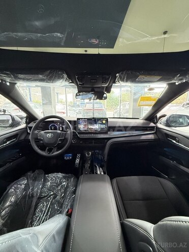Toyota Camry-3