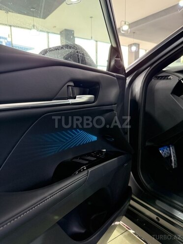 Toyota Camry-9