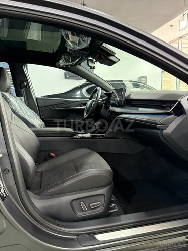 Toyota Camry-18