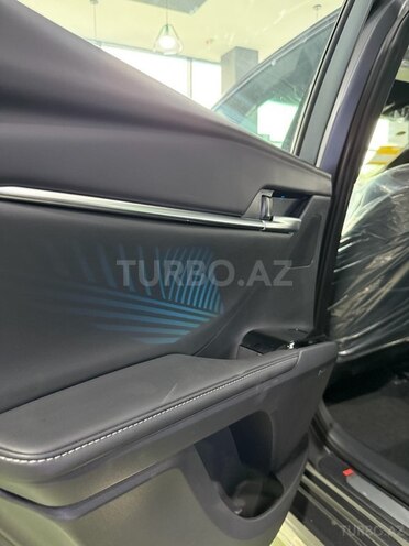 Toyota Camry-17