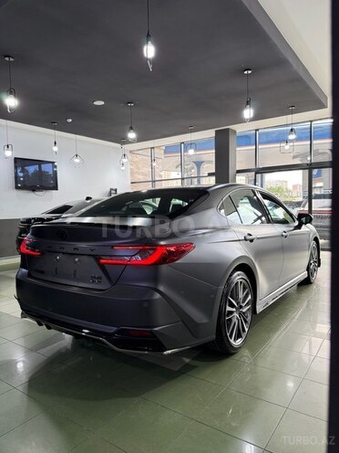 Toyota Camry-6