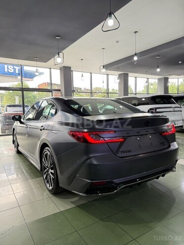 Toyota Camry-7