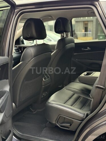 Kia Sorento-10