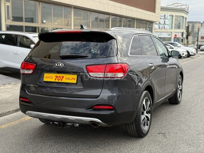 Kia Sorento-7
