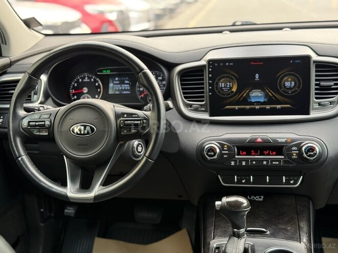 Kia Sorento-14