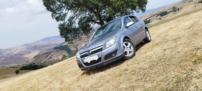 Opel Astra 2006, 360,000 km - 1.4 l - Bakı