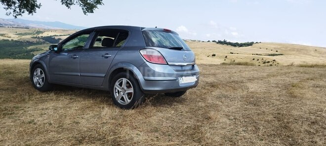 Opel Astra 2006, 360,000 km - 1.4 l - Bakı