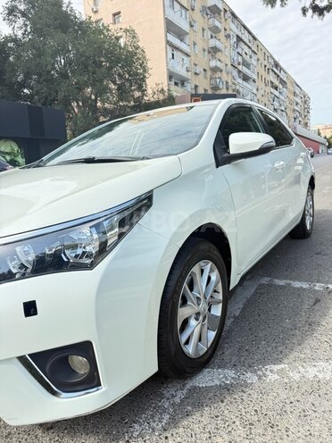 Toyota Corolla 2013, 235,000 km - 1.6 l - Bakı