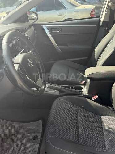 Toyota Corolla 2013, 235,000 km - 1.6 l - Bakı