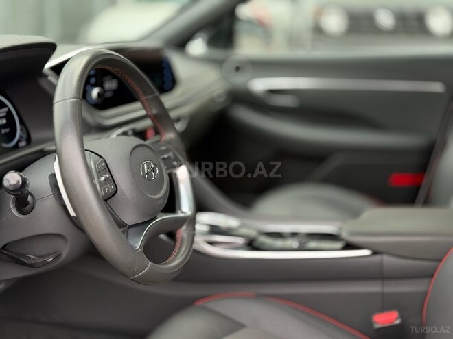 Hyundai Sonata-14