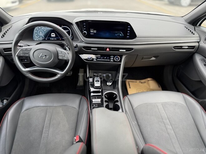 Hyundai Sonata-19