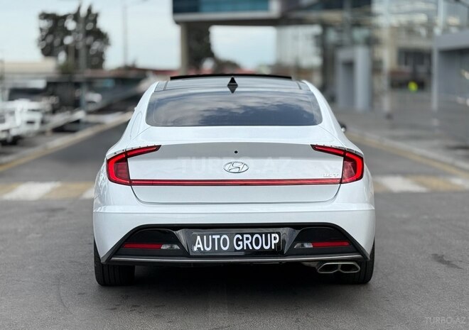 Hyundai Sonata-6