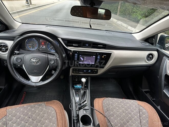 Toyota Corolla 2017, 154,497 km - 1.8 l - Bakı