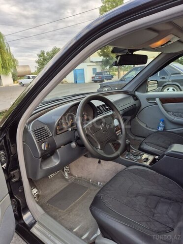 Mercedes C 230 1997, 601,895 km - 2.3 l - Göyçay