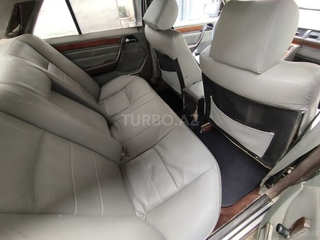 Mercedes E 250 1990, 515,000 km - 2.5 l - Bakı