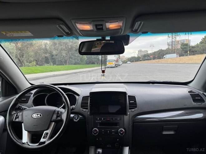 Kia Sorento-8